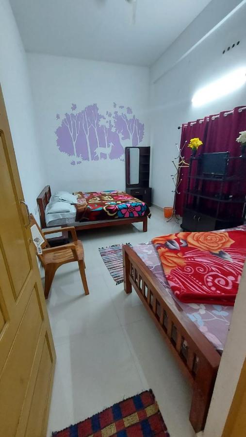 Greenpepperhomestay Munnar Anaviratty Exterior photo