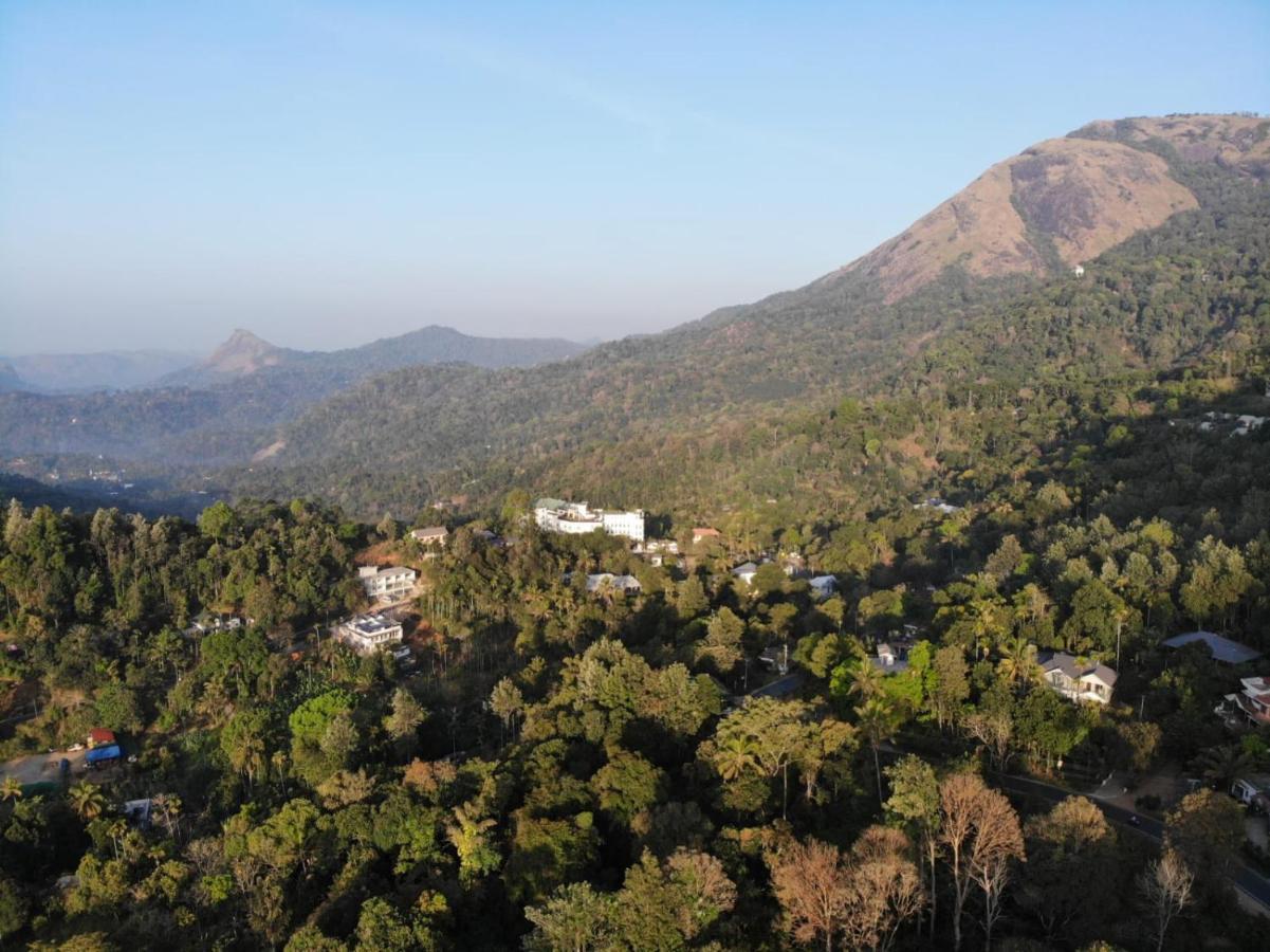 Greenpepperhomestay Munnar Anaviratty Exterior photo